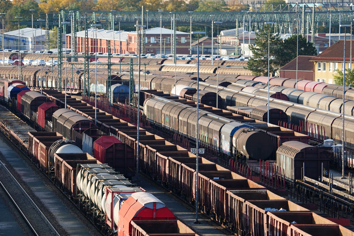 Batterie verbessert CO2Bilanz DB Cargo beschafft 50