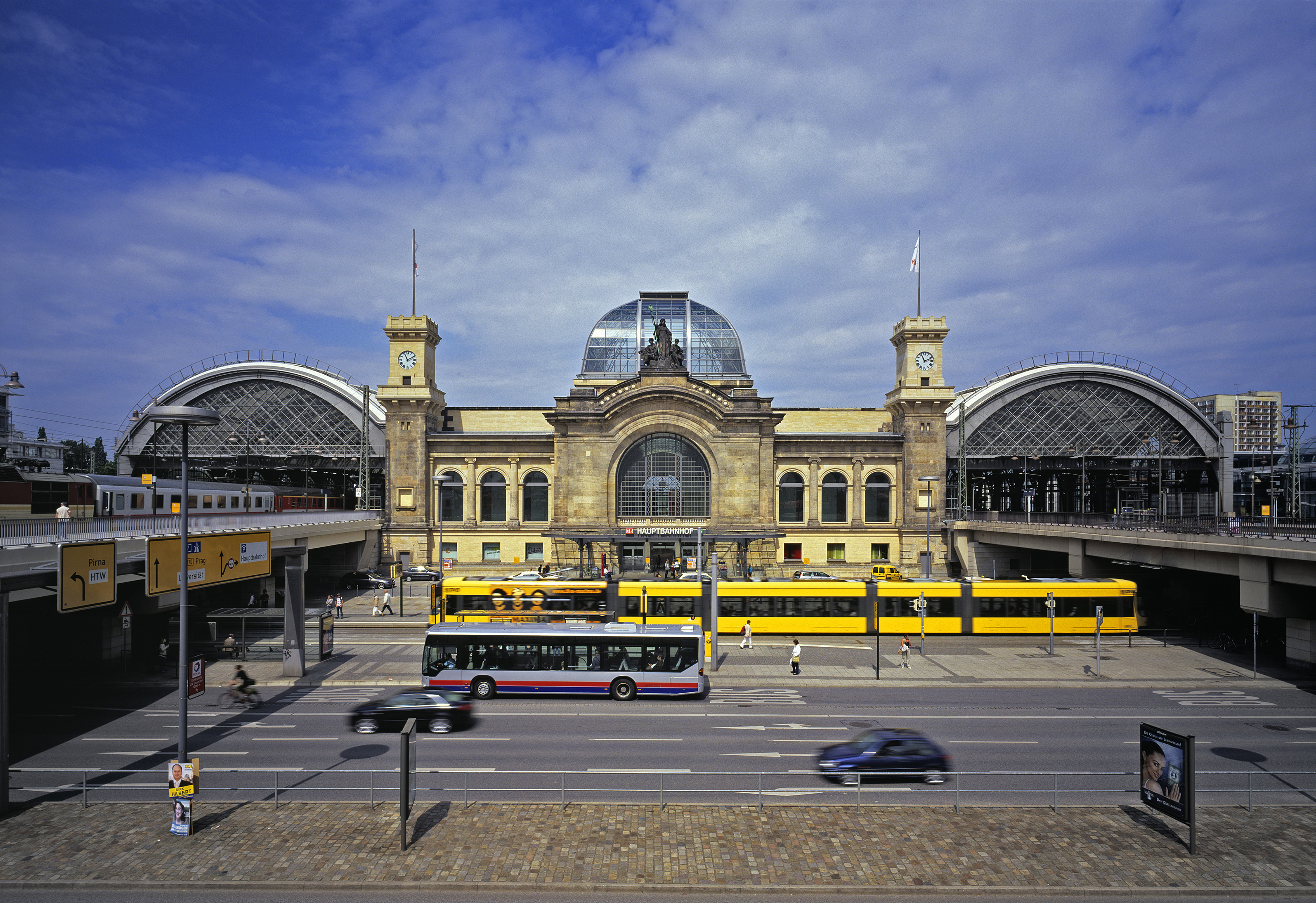 Neue Bahnstrecke zwischen Dresden und Prag halbiert