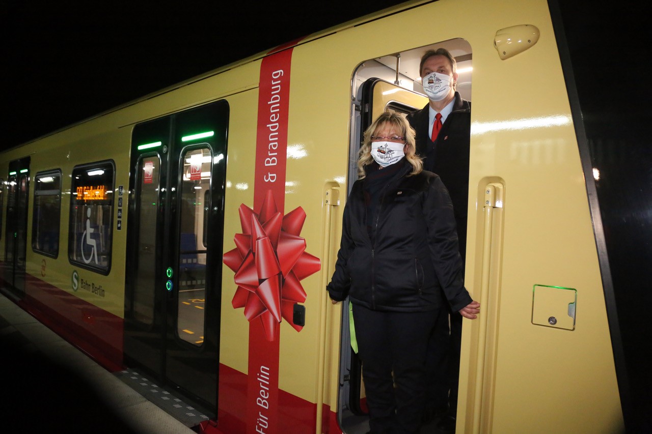 Berlins neue SBahn pünktlich gestartet Deutsche Bahn AG