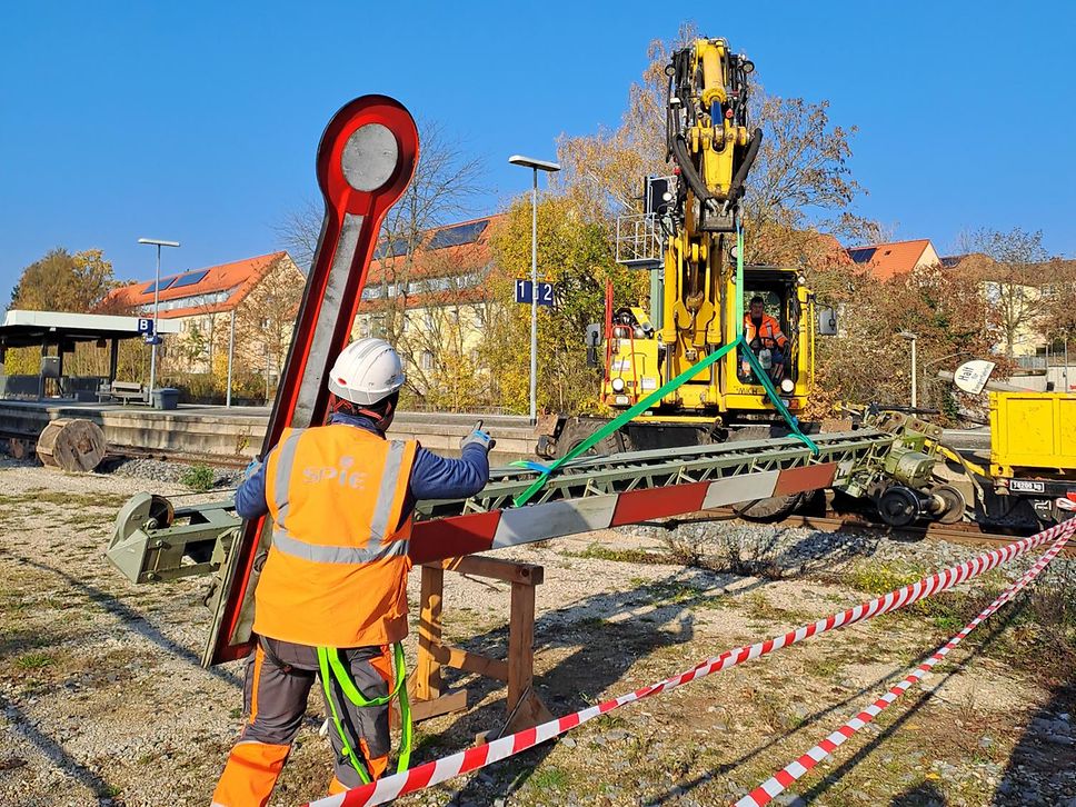 Modernisierungsarbeiten auf der Rangaubahn