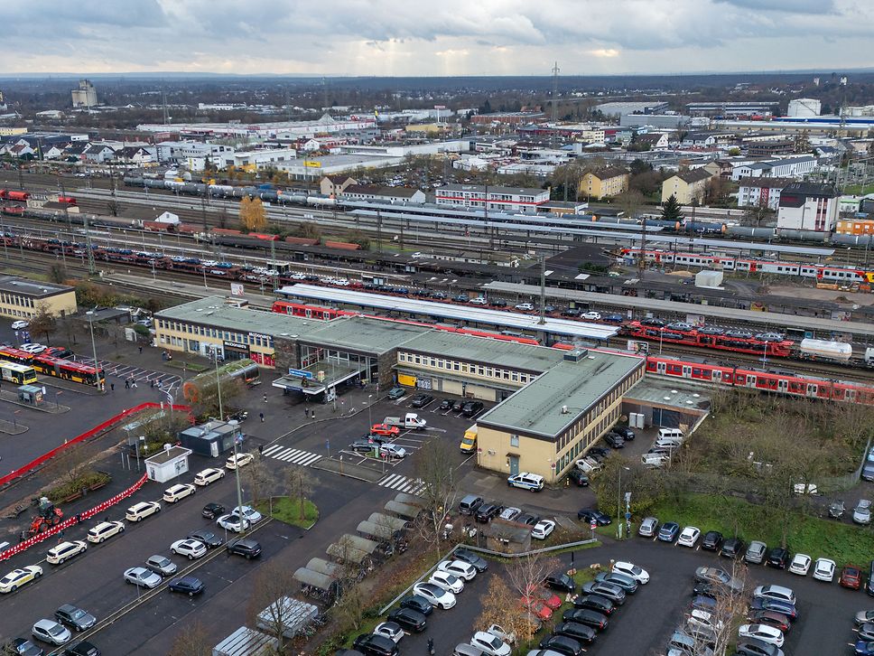 Hanau Hauptbahnhof von oben betrachtet