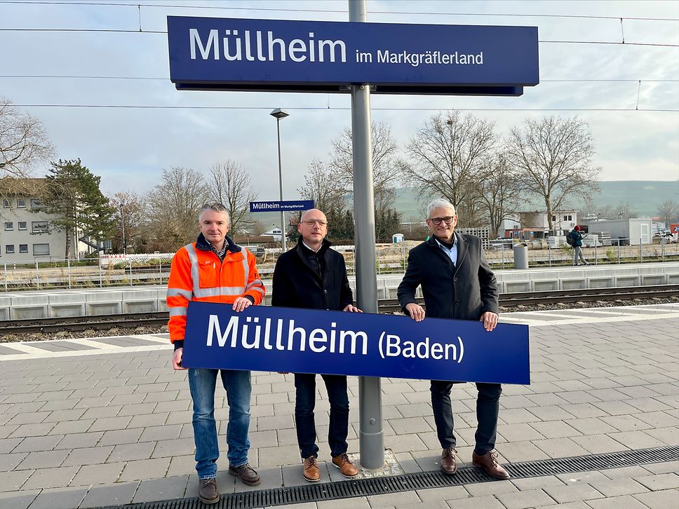 Schildübergabe Müllheim (Foto: DB AG/Lynn Söder)