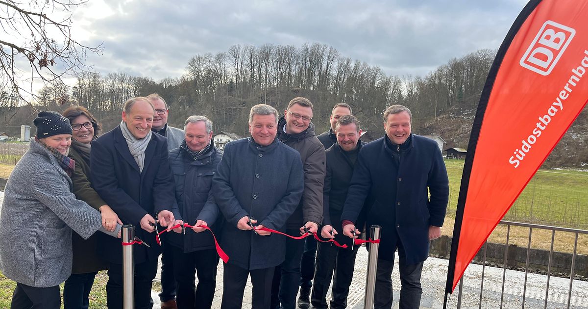 Drei Bahnstationen auf der Rottalbahn barrierefrei ausgebaut