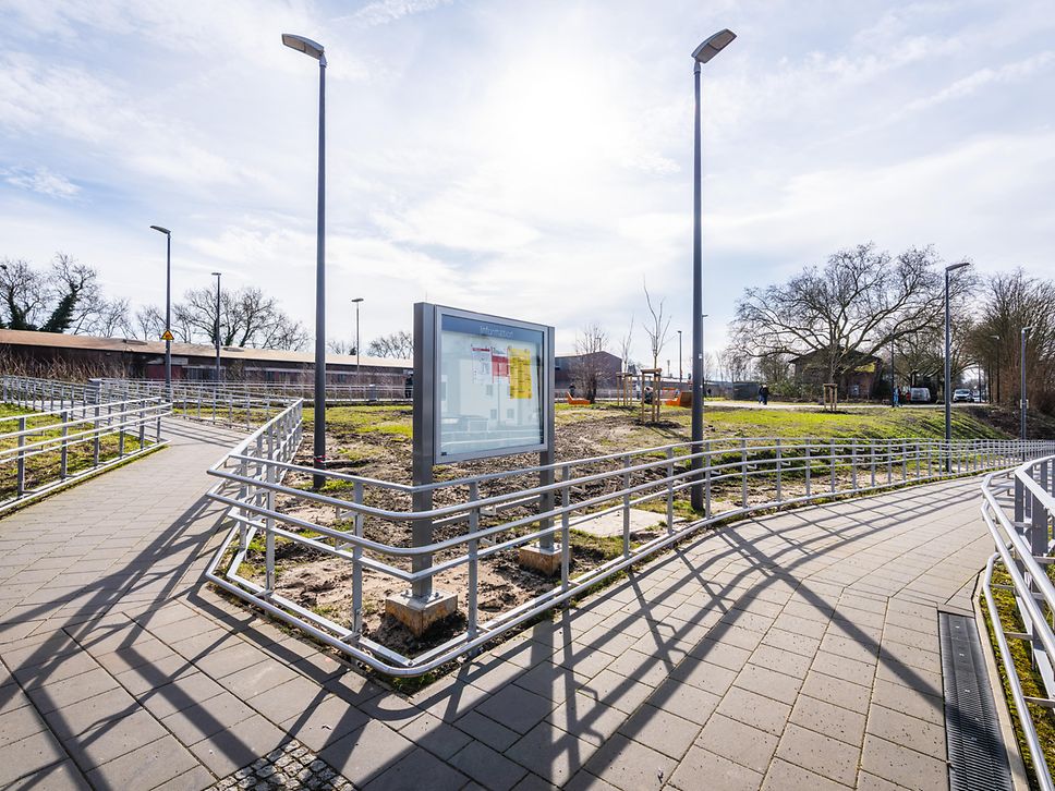 Die erneuerte Rampe zum Bahnsteig