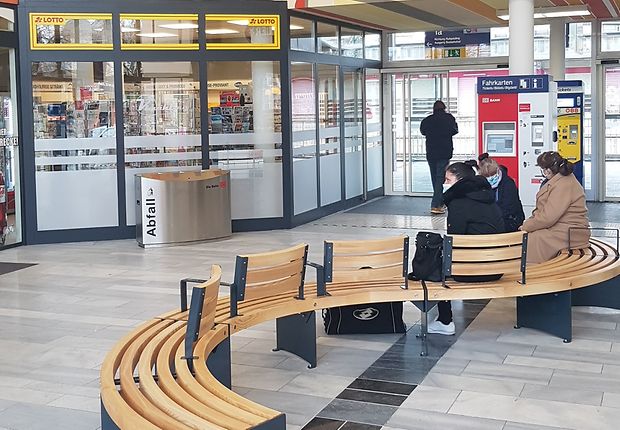 Traunsteiner Bahnhof erstrahlt mit modernem Gesicht