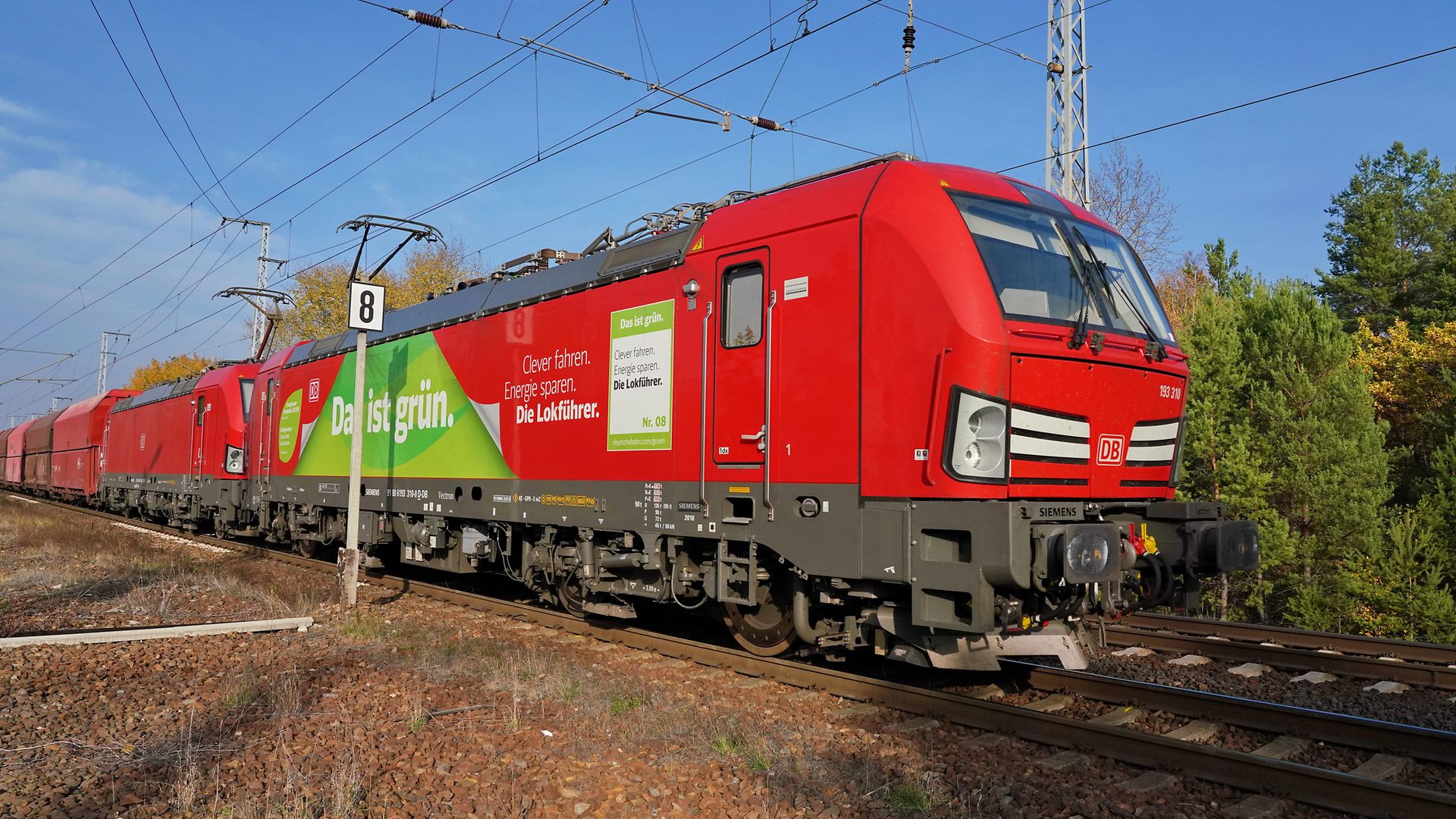 "Das ist grün" - DB Cargo mit Ellok Baureihe 193 Vectron unterwegs zwischen Hamburg und Ziltendorf