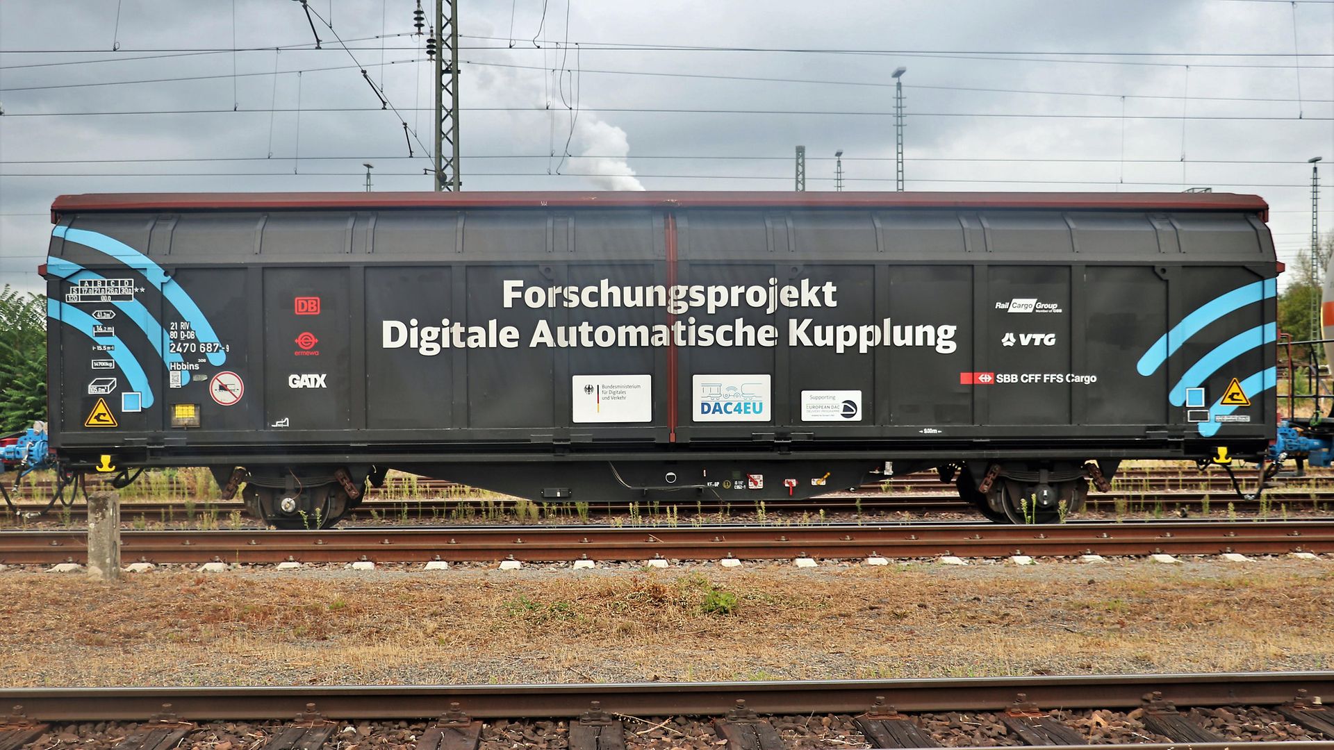 Forschungsprojekt "Digitale Automatische Kupplung" im Praxistest - hier ein Waggon in der ZBA Mannheim